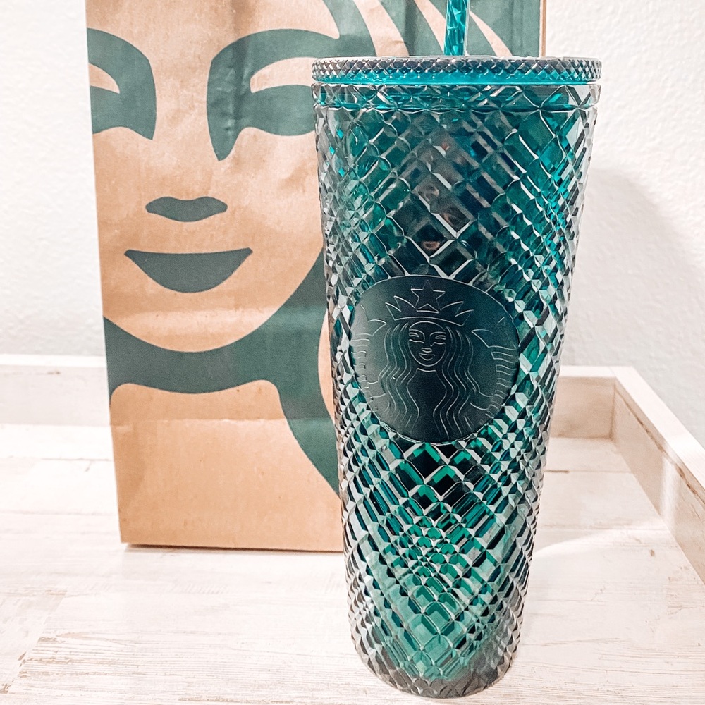 JEWELED” STARBUCKS HOLIDAY COLLECTION 2021